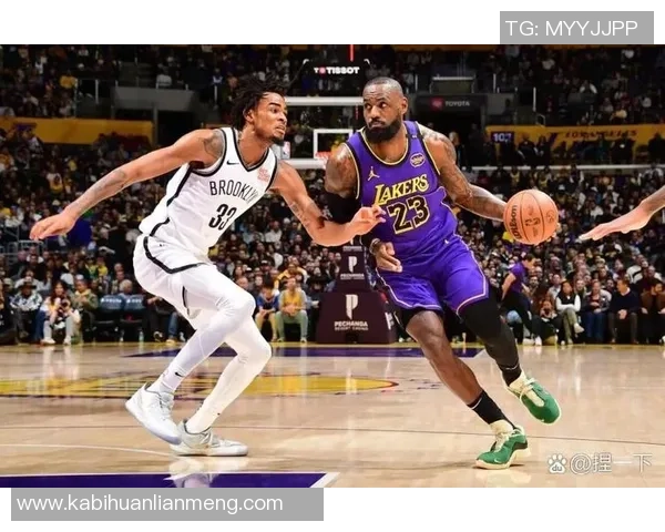 2010年湖人对决篮网的精彩瞬间与赛季回顾分析