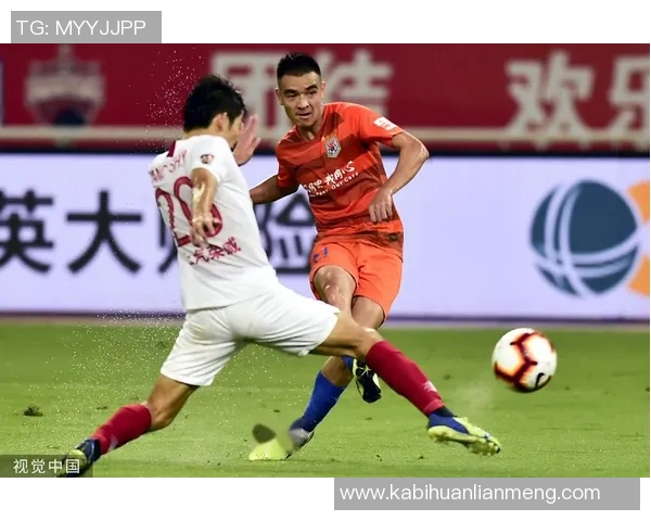 2019年鲁能与上港激战回顾：足球盛宴中的精彩瞬间与战术较量